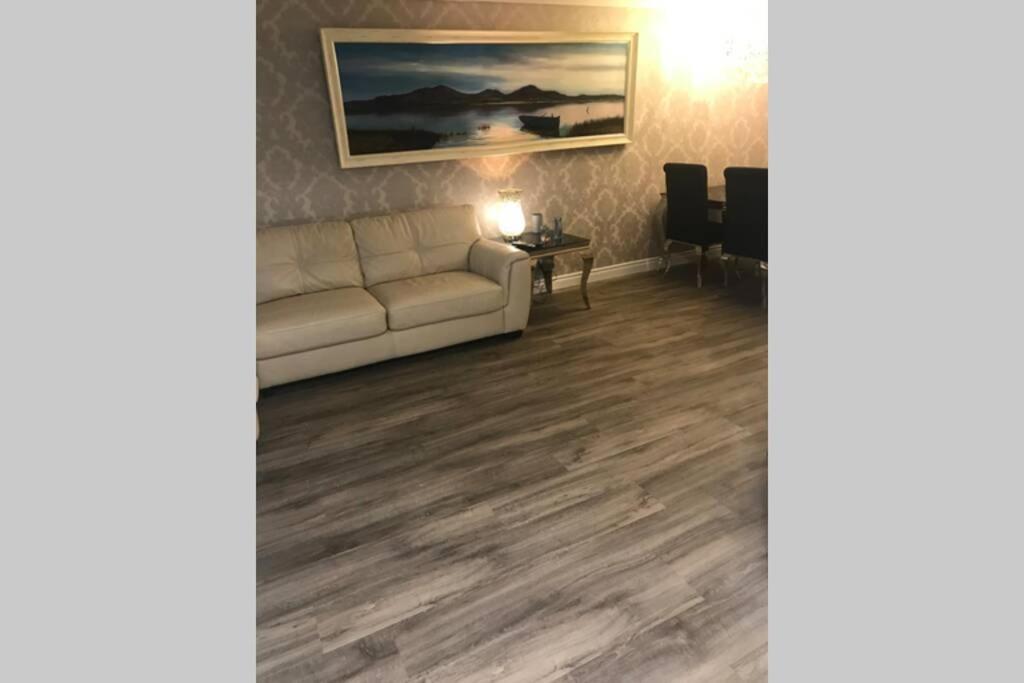 Largs Sea Front, Modern Apartment エクステリア 写真