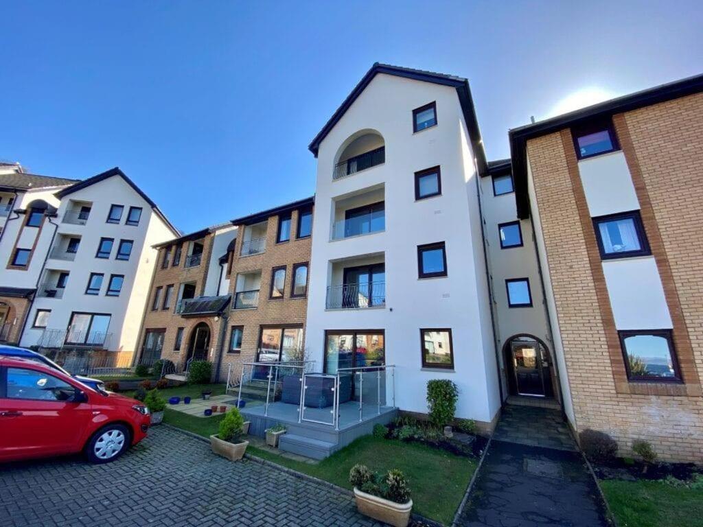 Largs Sea Front, Modern Apartment エクステリア 写真